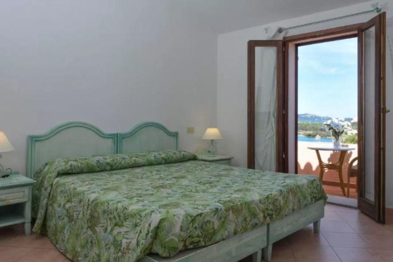 Godo Beach Hotel Baja Sardinia Εξωτερικό φωτογραφία