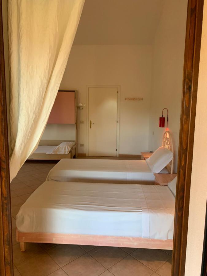 Godo Beach Hotel Baja Sardinia Εξωτερικό φωτογραφία