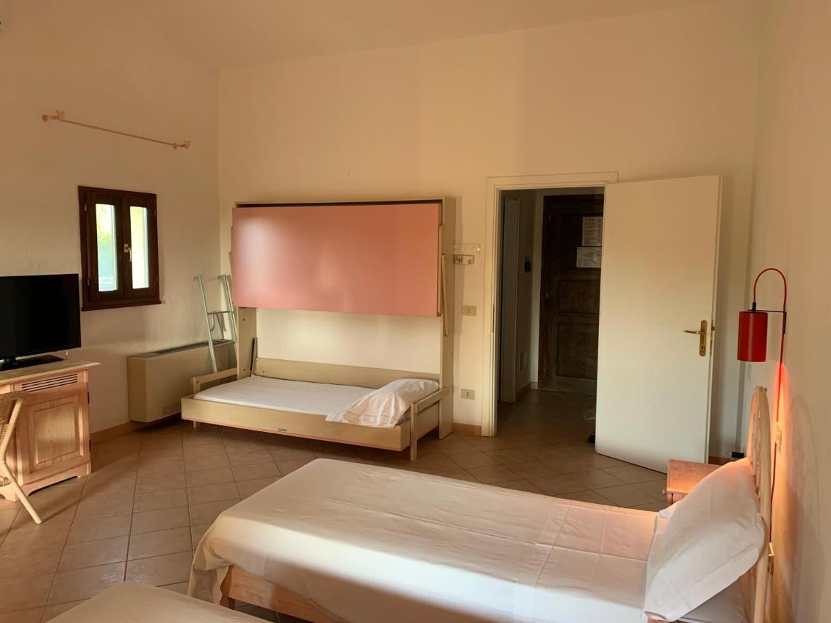 Godo Beach Hotel Baja Sardinia Εξωτερικό φωτογραφία