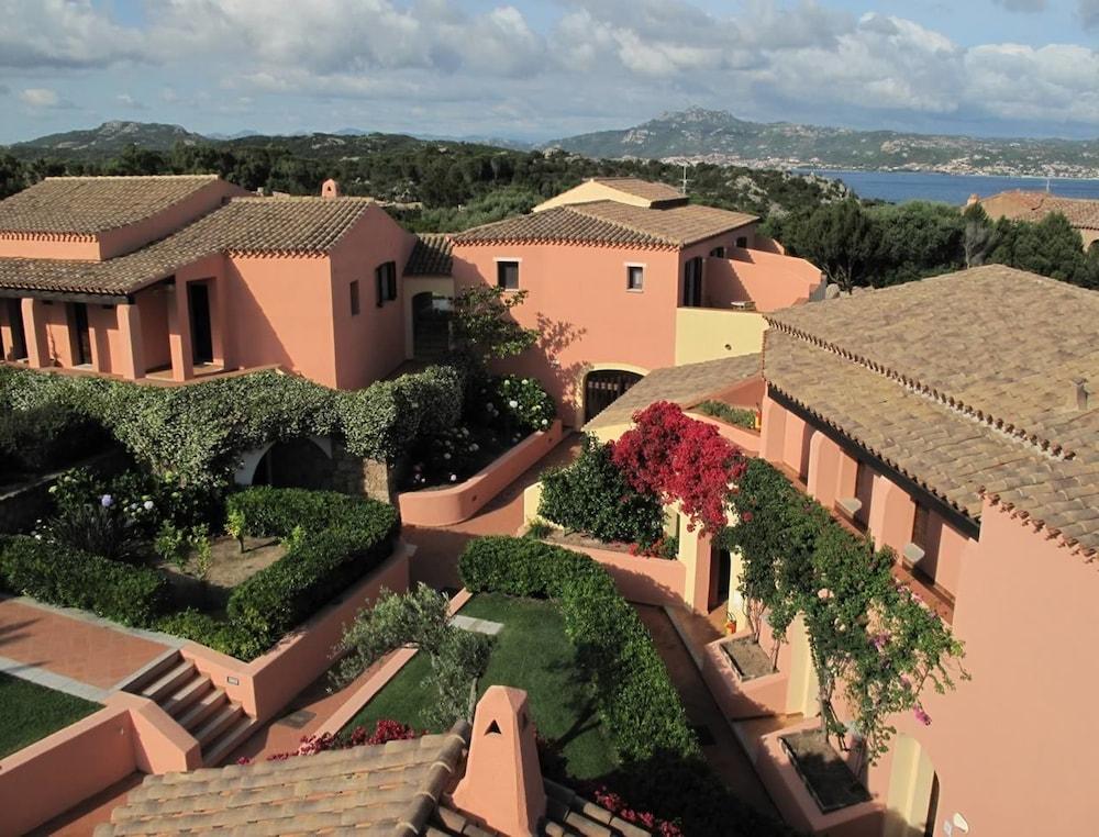 Godo Beach Hotel Baja Sardinia Εξωτερικό φωτογραφία