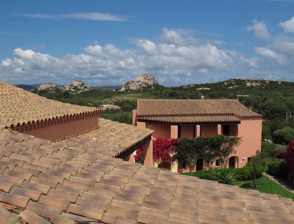 Godo Beach Hotel Baja Sardinia Εξωτερικό φωτογραφία