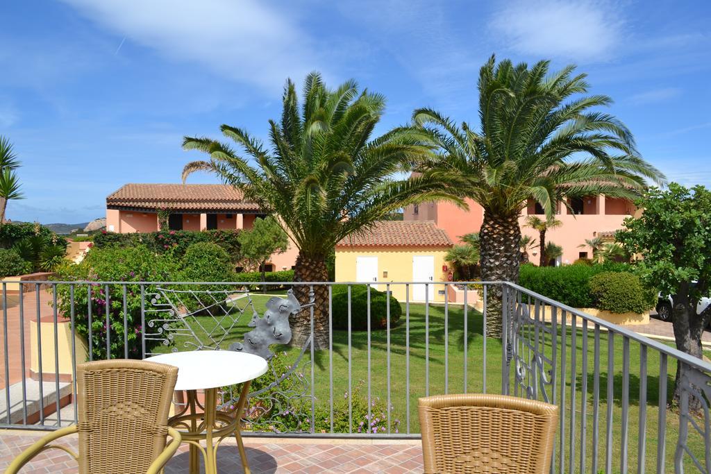 Godo Beach Hotel Baja Sardinia Εξωτερικό φωτογραφία