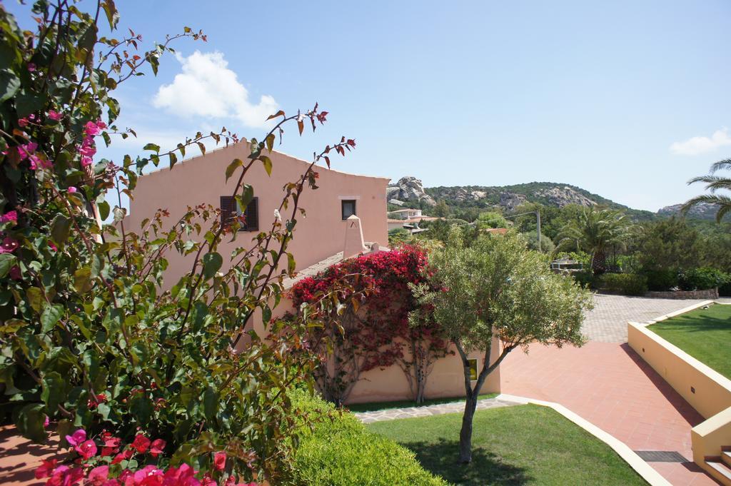 Godo Beach Hotel Baja Sardinia Εξωτερικό φωτογραφία